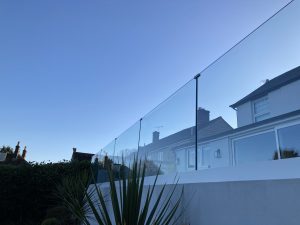 Frameless glass balustrades kent